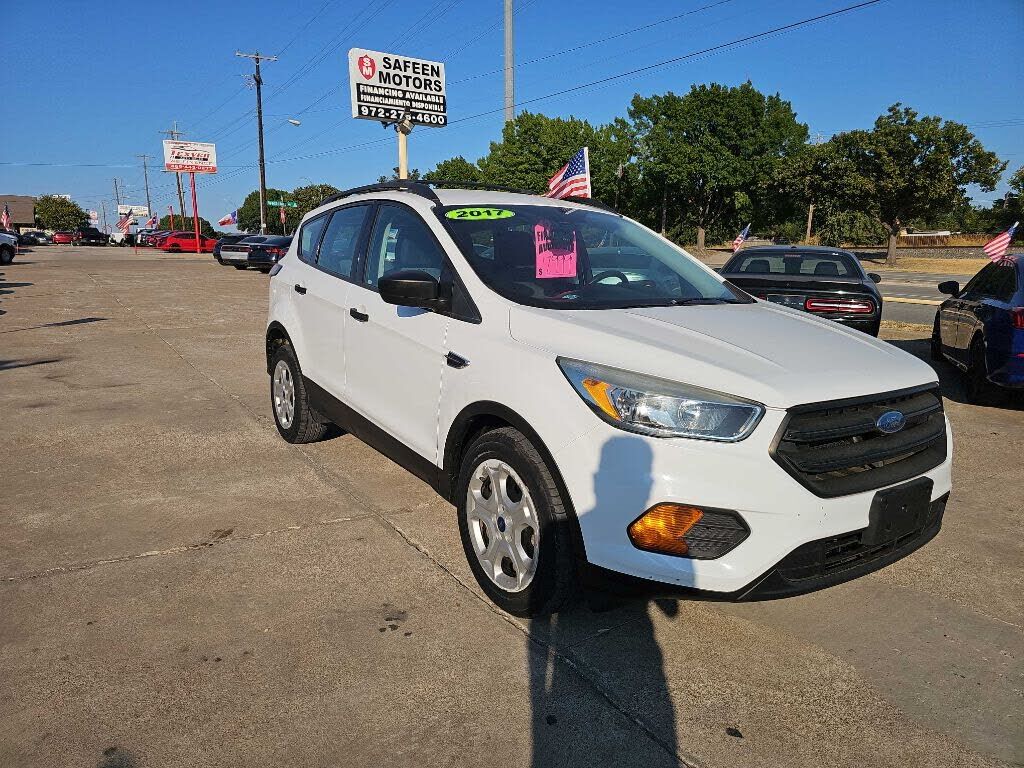 2017 FORD Escape