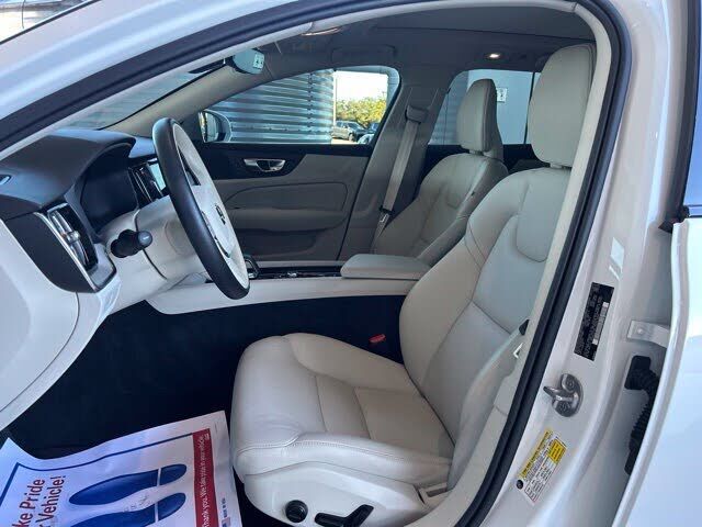 2024 VOLVO V60CC
