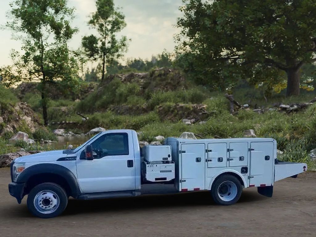2012 FORD F-550