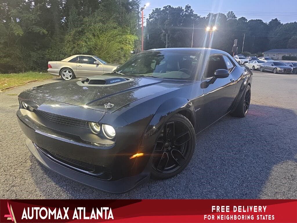 2016 DODGE Challenger