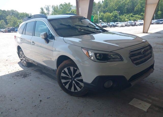 2016 SUBARU Outback
