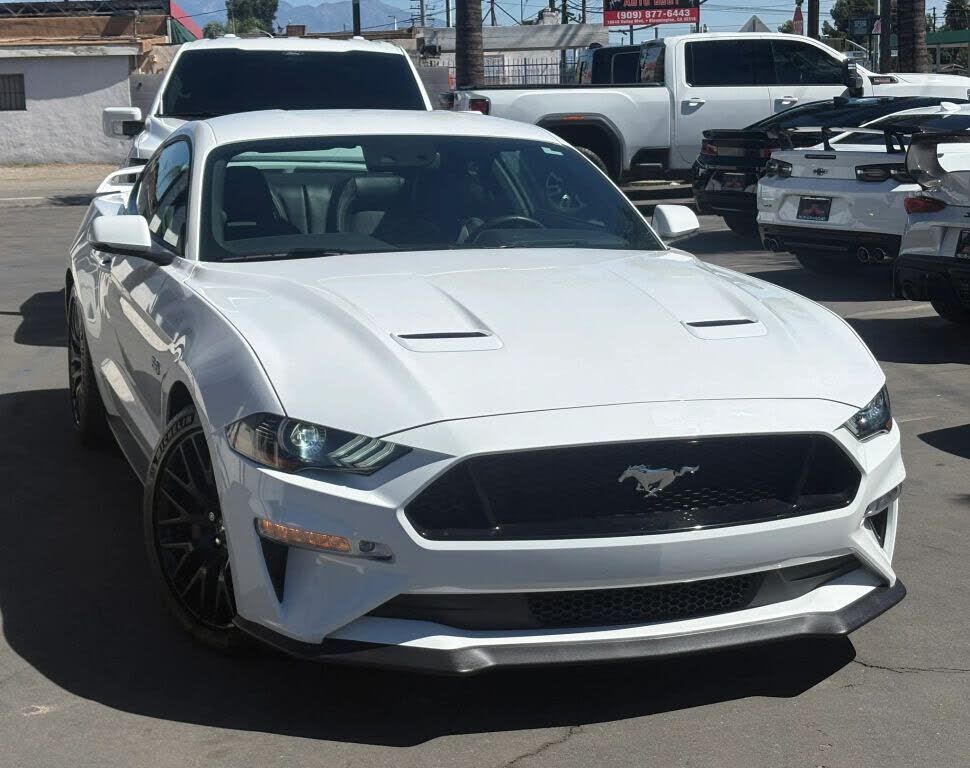 2020 FORD Mustang