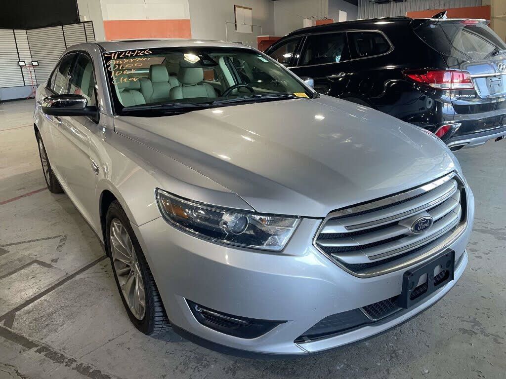 2019 FORD Taurus