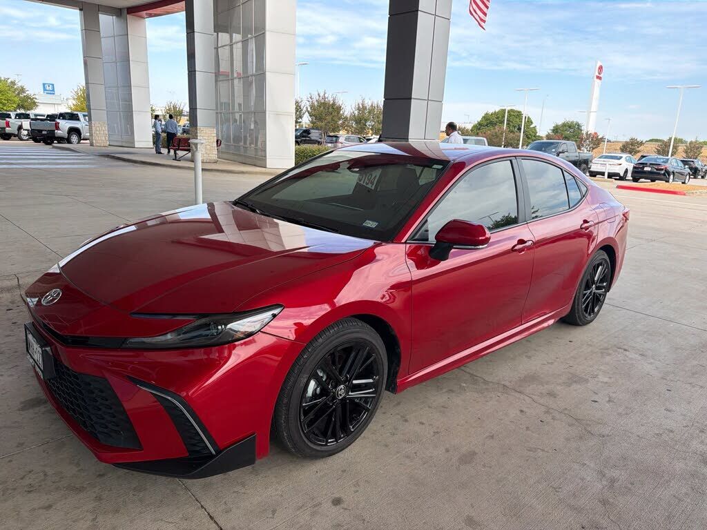 2025 TOYOTA Camry