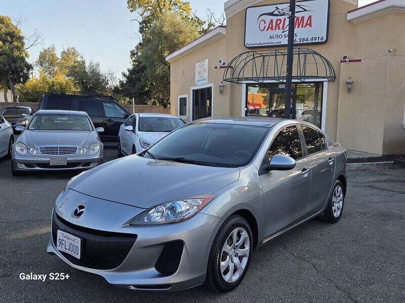 2013 MAZDA Mazda3