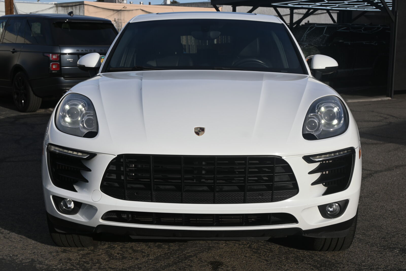 2016 PORSCHE Macan