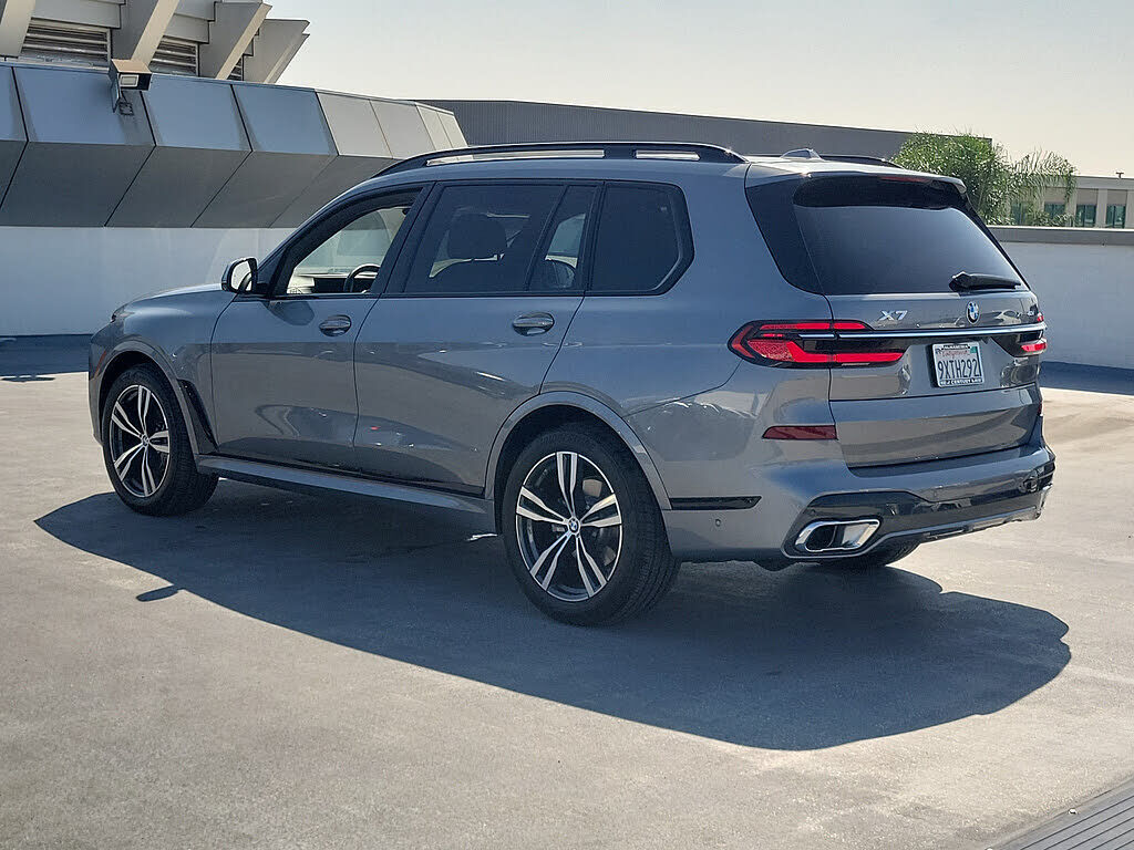 2026 BMW X7