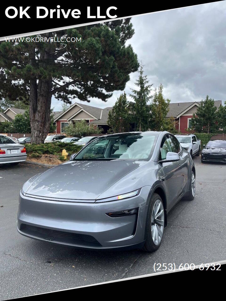2026 TESLA Model Y