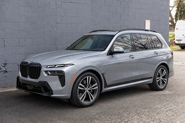 2025 BMW X7