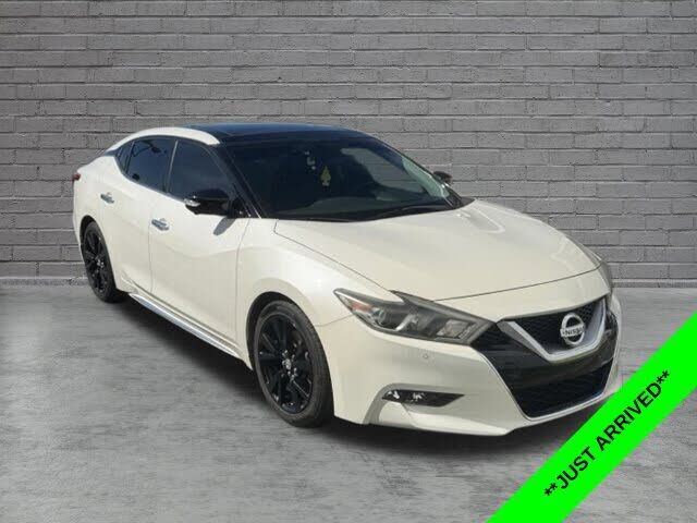 2017 NISSAN Maxima