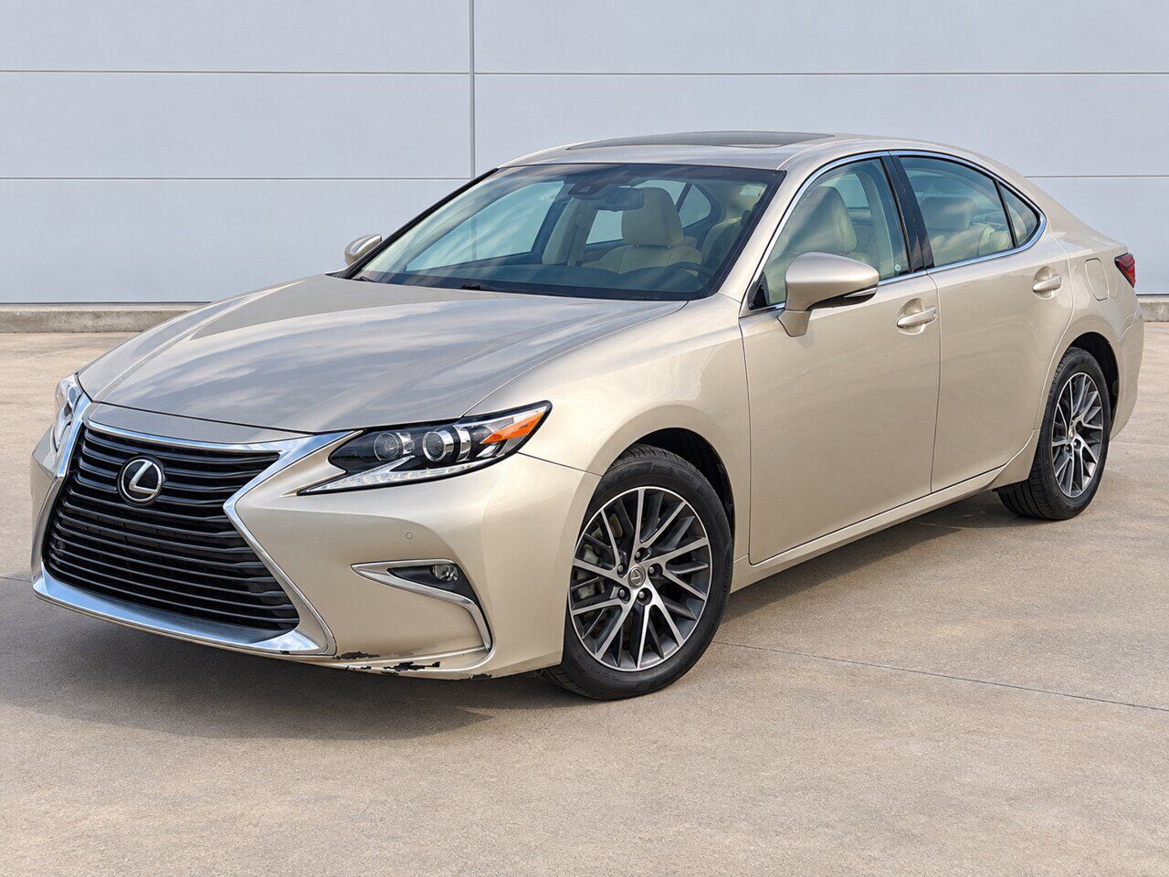 2017 LEXUS ES