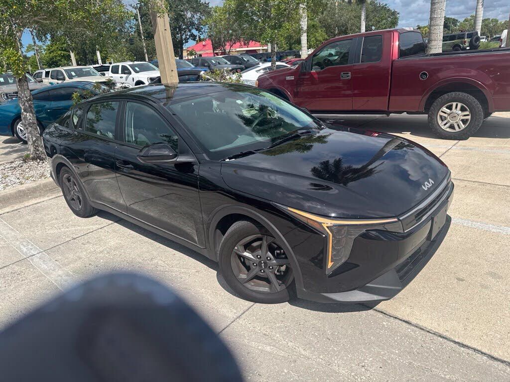 2025 KIA K4