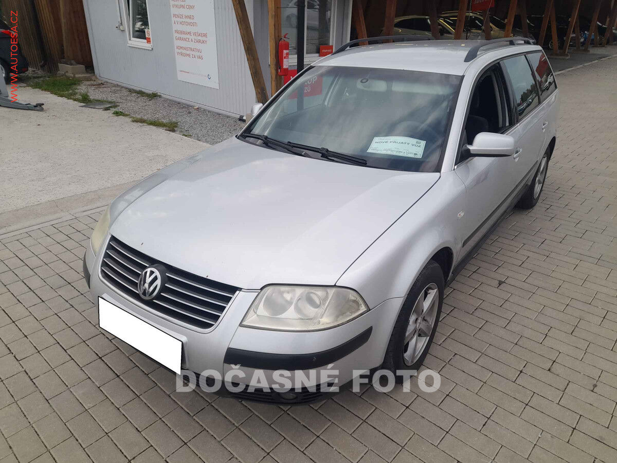 2003 VOLKSWAGEN Passat