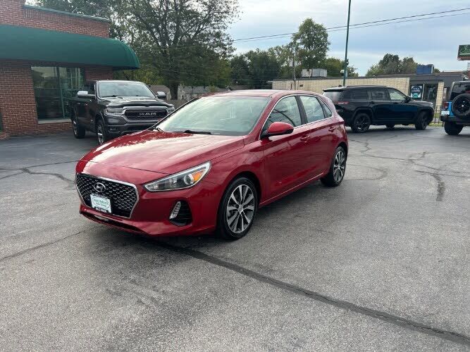 2019 HYUNDAI Elantra GT