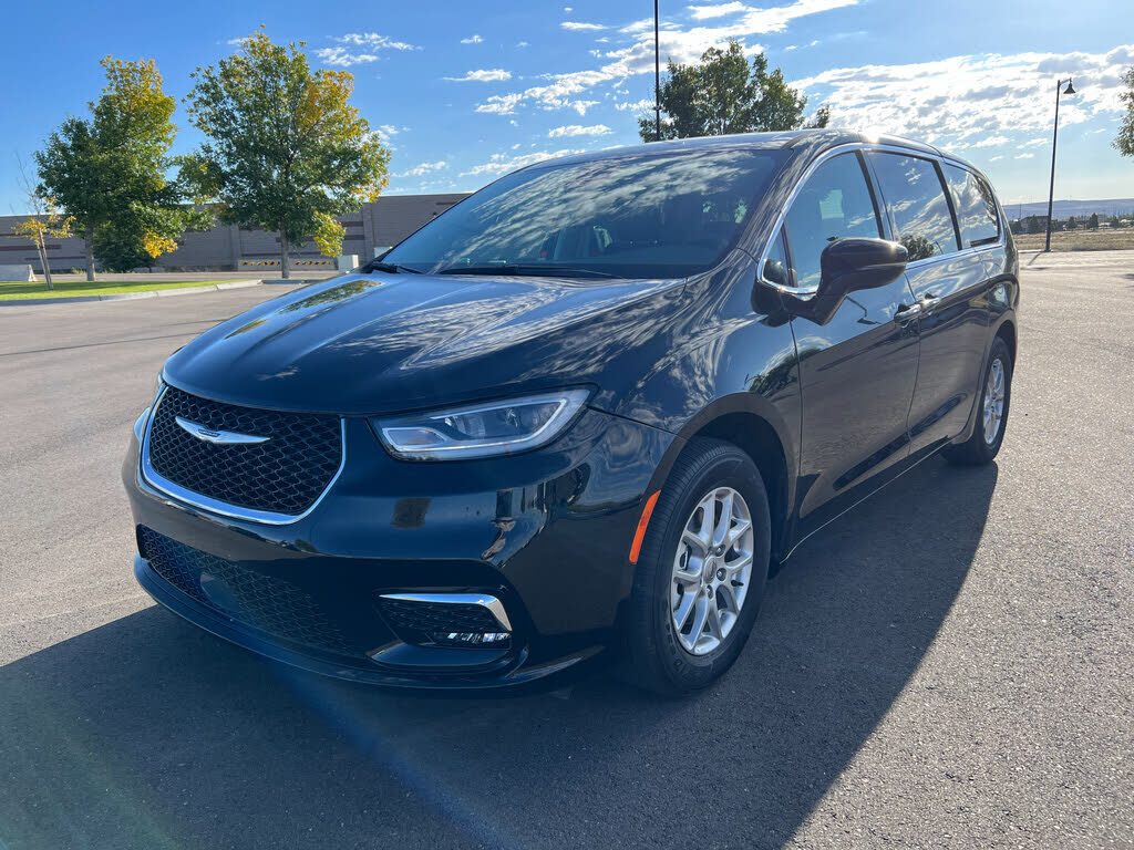 2024 CHRYSLER Pacifica