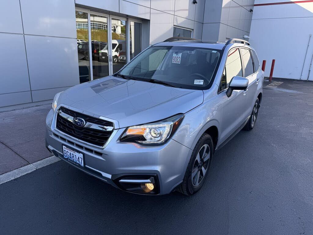 2017 SUBARU Forester
