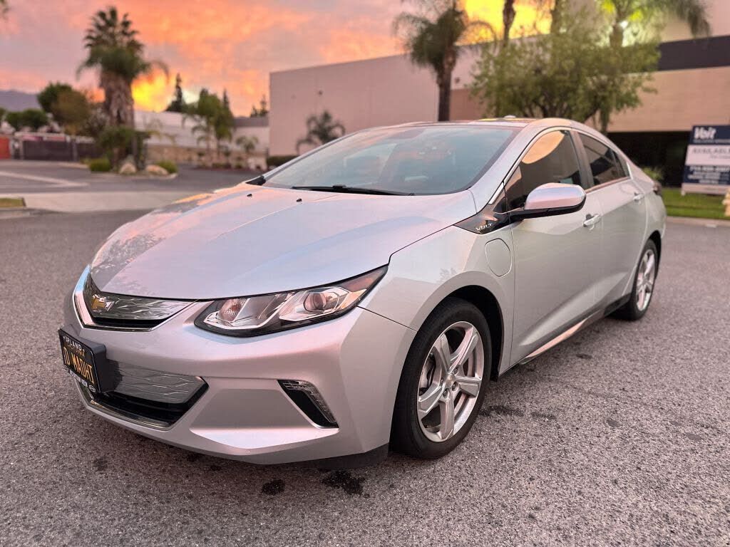 2018 CHEVROLET Volt