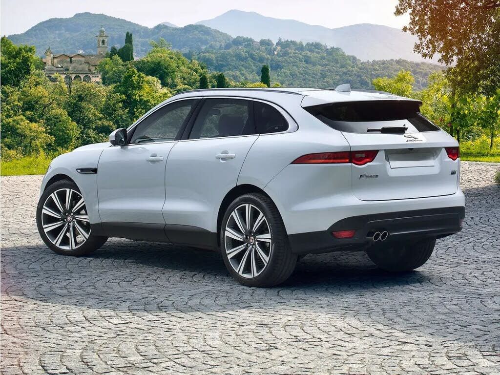 2017 JAGUAR F-Pace