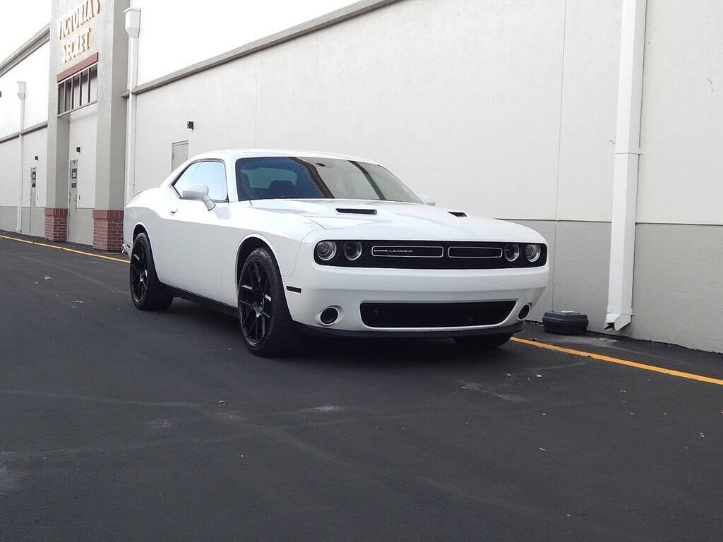2015 DODGE Challenger
