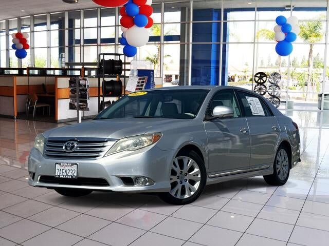 2012 TOYOTA Avalon