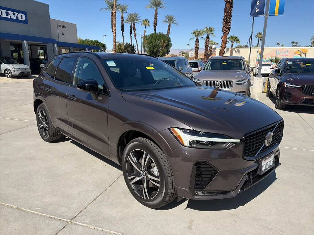 2022 VOLVO XC60