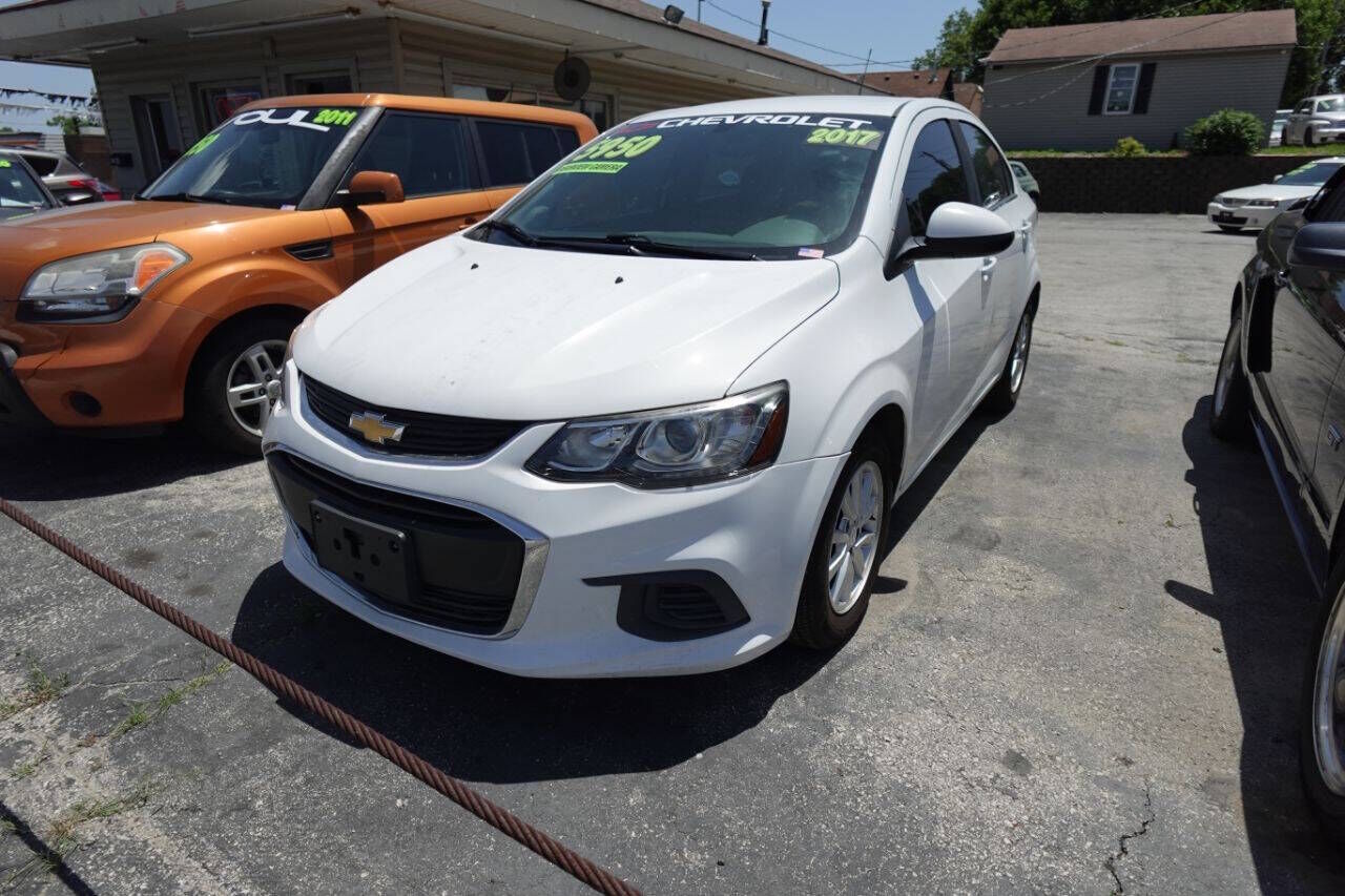 2017 CHEVROLET Sonic