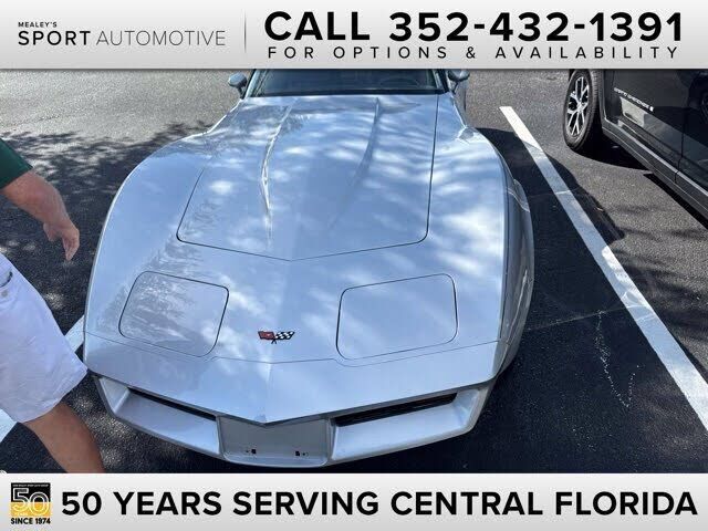 1982 CHEVROLET Corvette