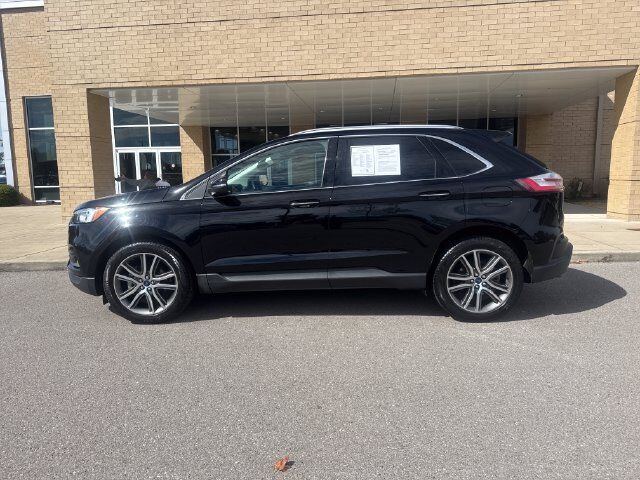 2019 FORD Edge