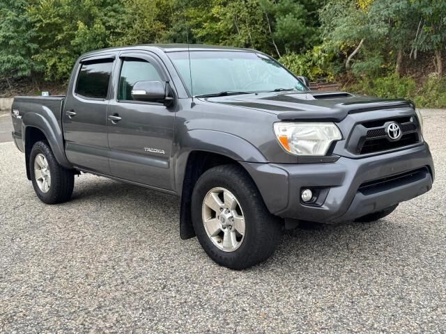 2013 TOYOTA Tacoma