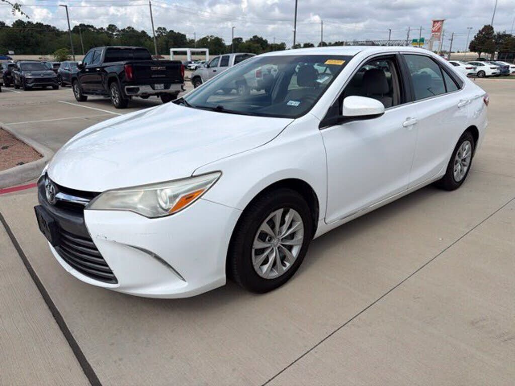 2017 TOYOTA Camry