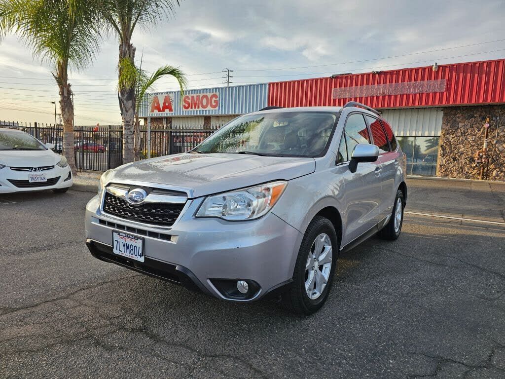 2015 SUBARU Forester