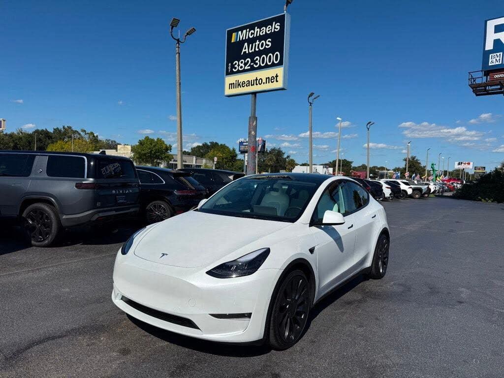 2022 TESLA Model Y