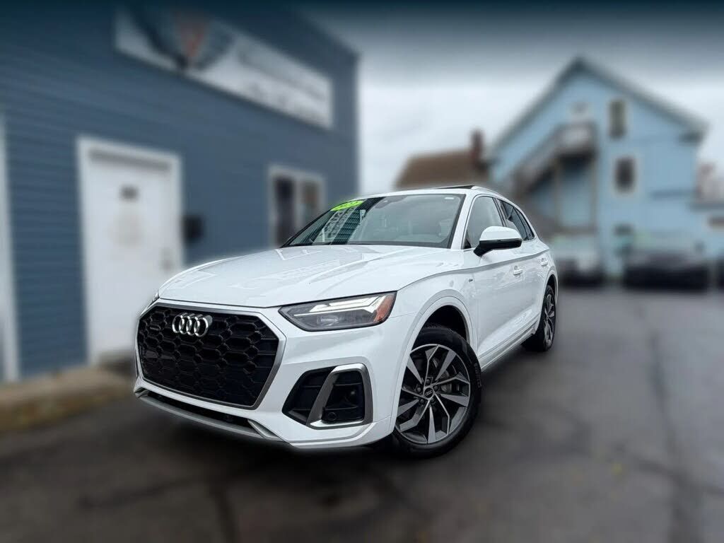 2022 AUDI Q5
