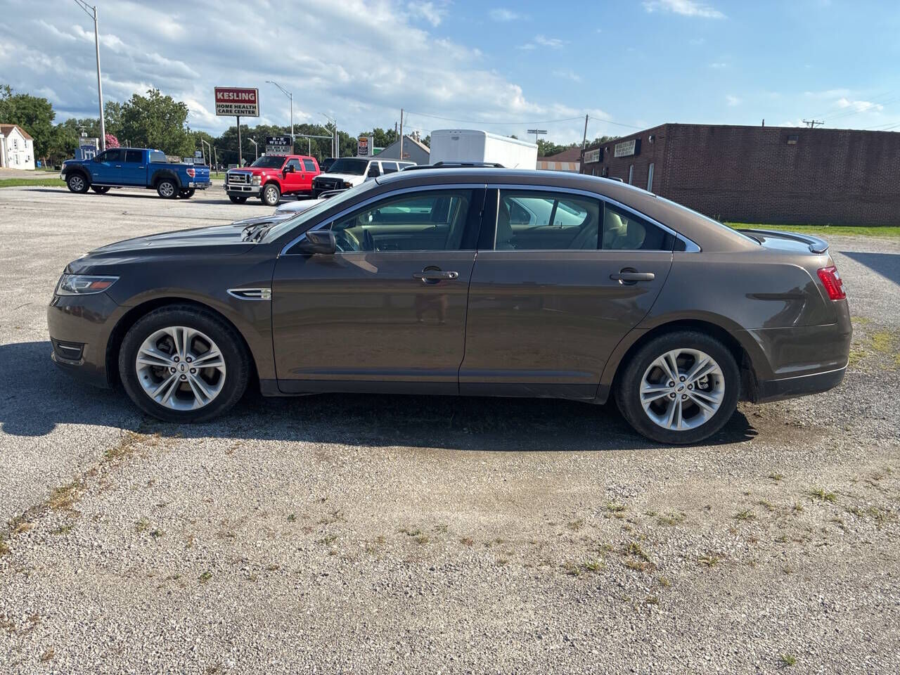 2016 FORD Taurus