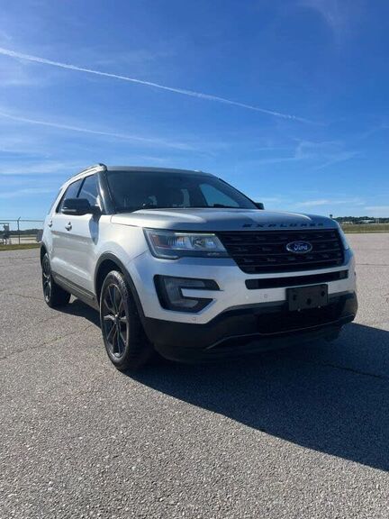 2017 FORD Explorer