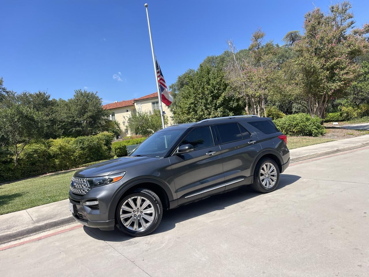 2020 FORD Explorer