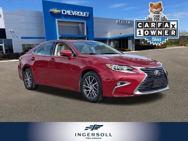 2016 LEXUS ES