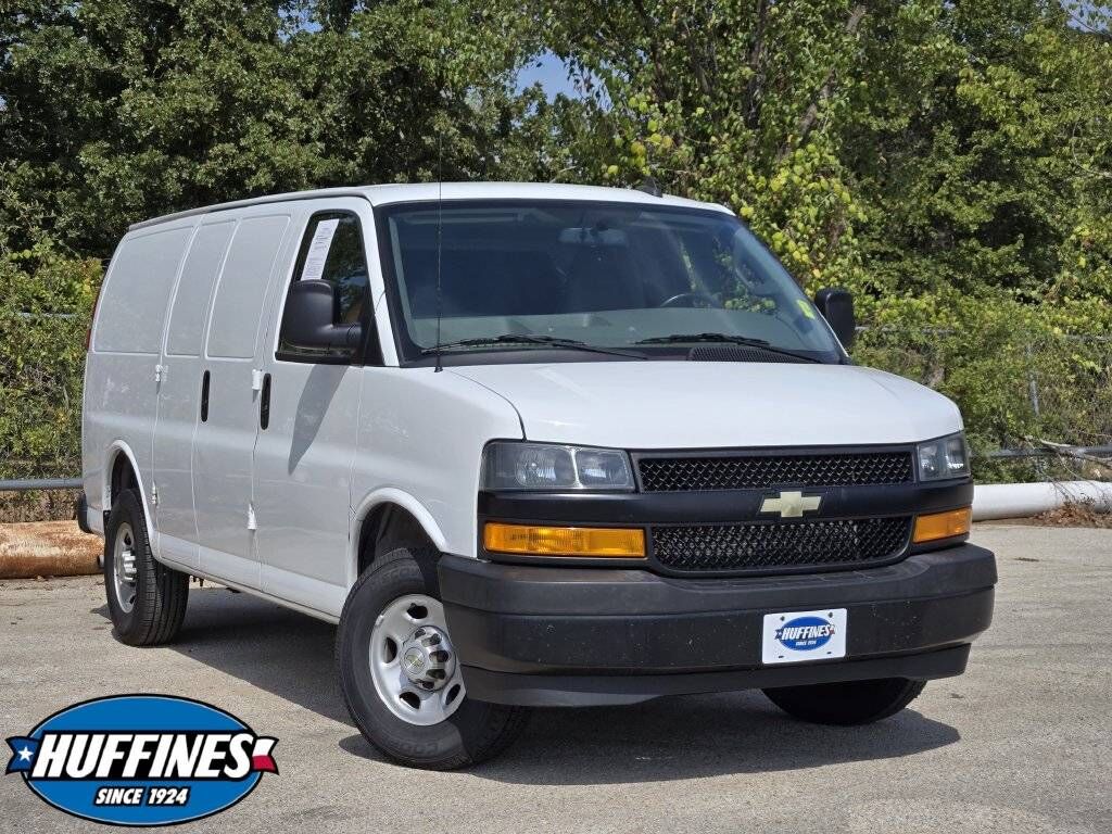 2023 CHEVROLET Express