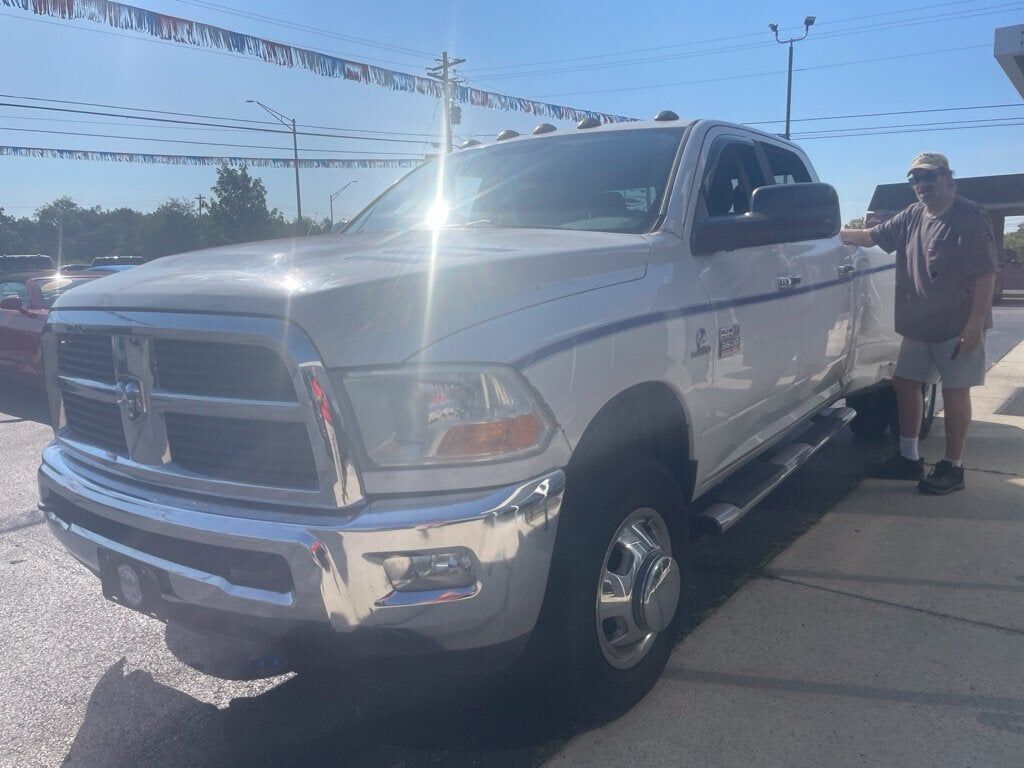 2011 DODGE Ram