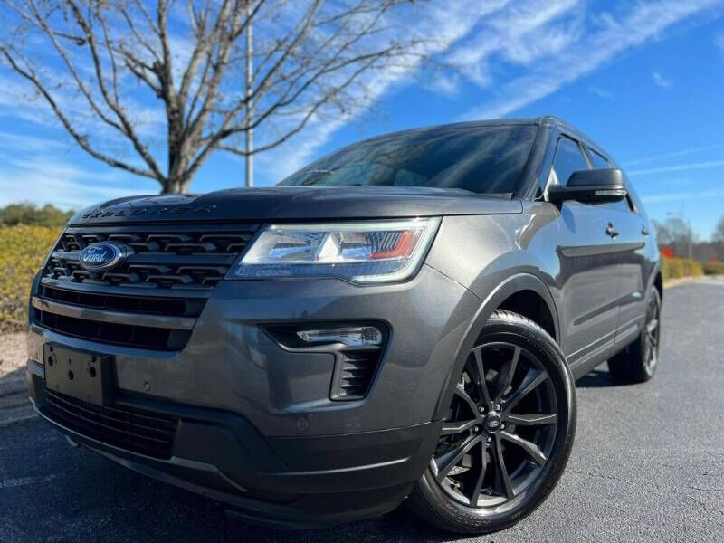 2018 FORD Explorer