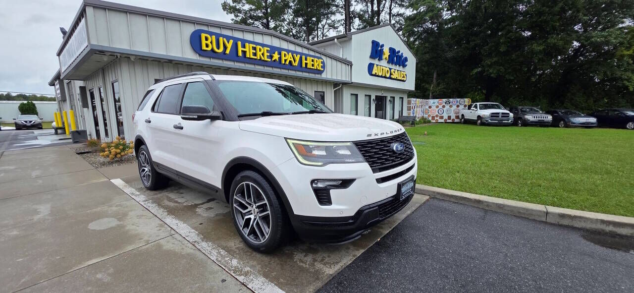 2018 FORD Explorer