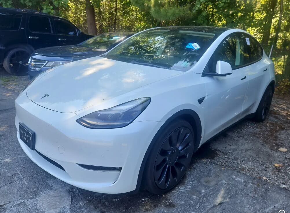 2022 TESLA Model Y