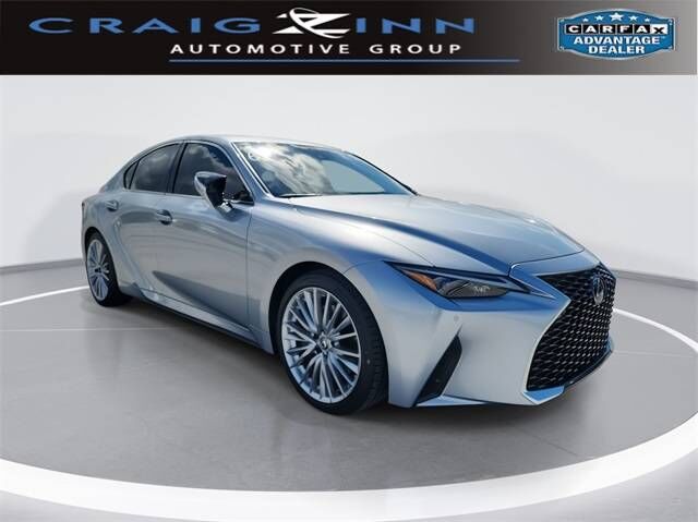 2025 LEXUS IS