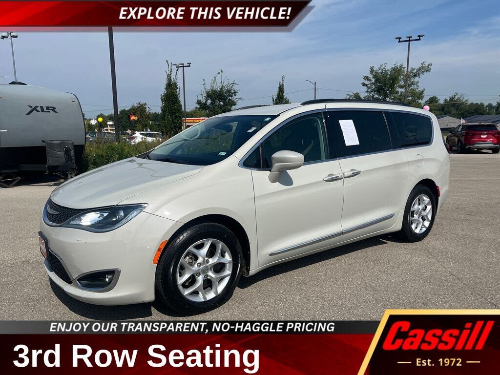 2017 CHRYSLER Pacifica