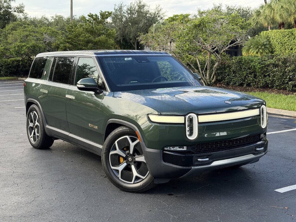 2023 RIVIAN R1S