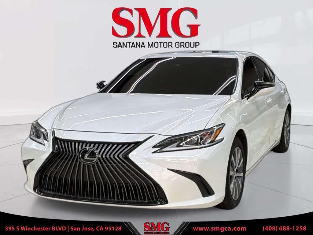 2019 LEXUS ES