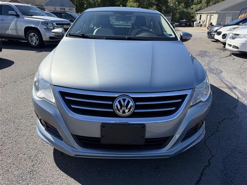 2011 VOLKSWAGEN Passat