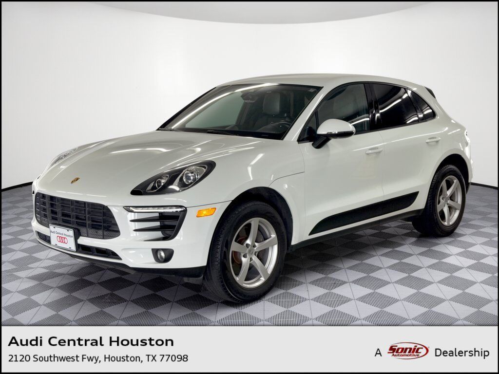 2018 PORSCHE Macan