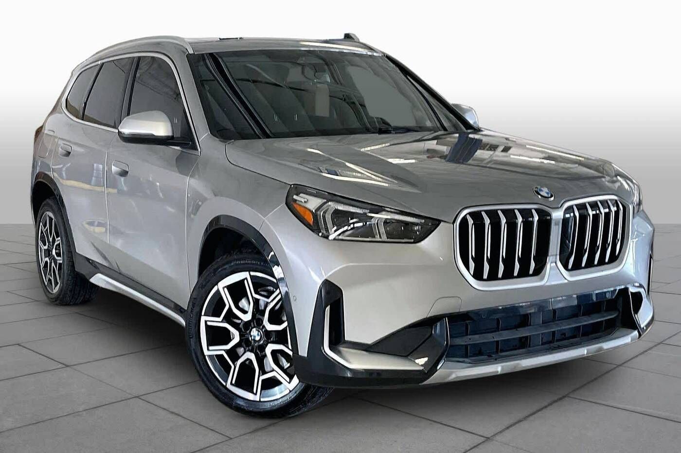 2023 BMW X1
