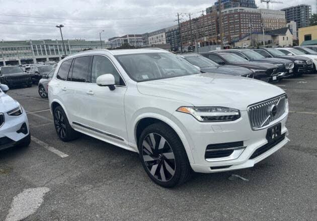 2024 VOLVO XC90